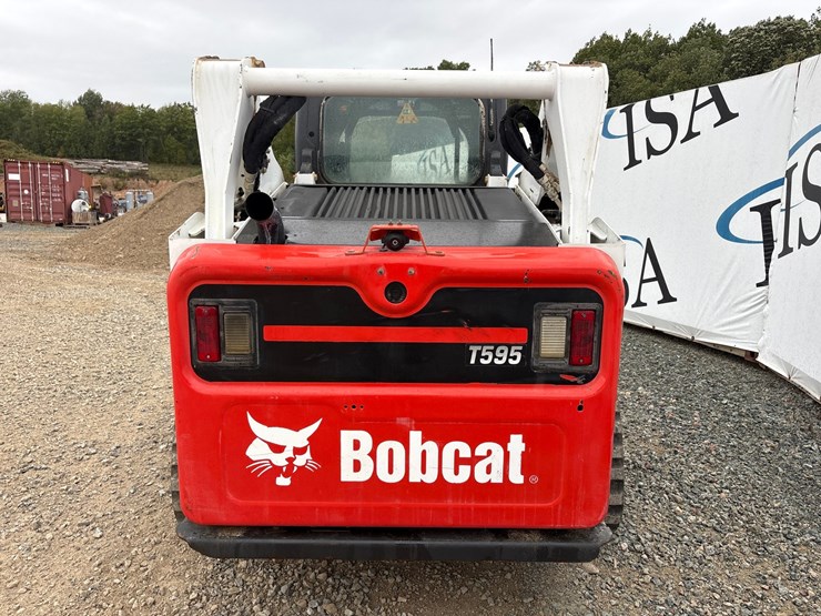 2019-bobcat-t595-image-4