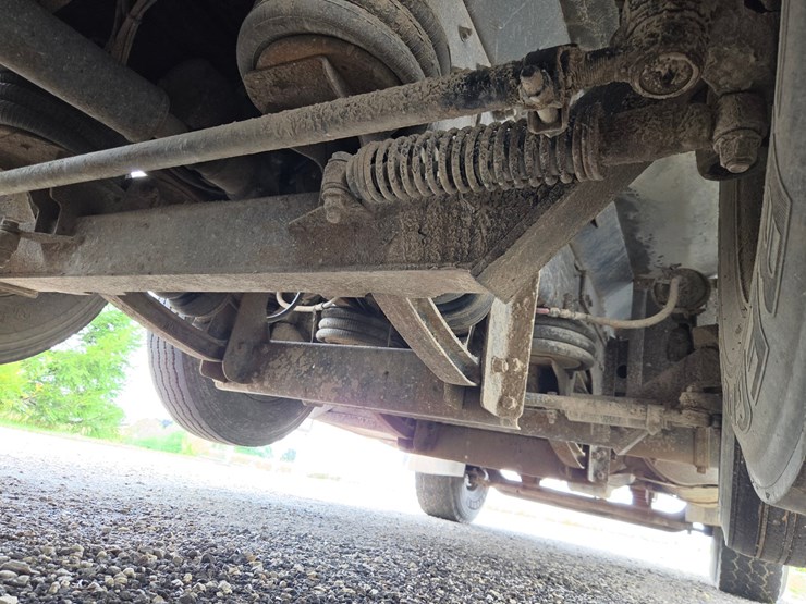 #3224-•-2006-sterling-st-9500-quad-axle-dump-truck-image-34