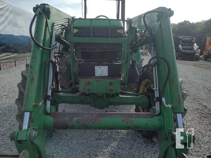 john-deere-6210-image-23