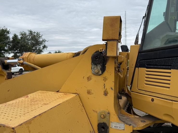 caterpillar-950f-image-13