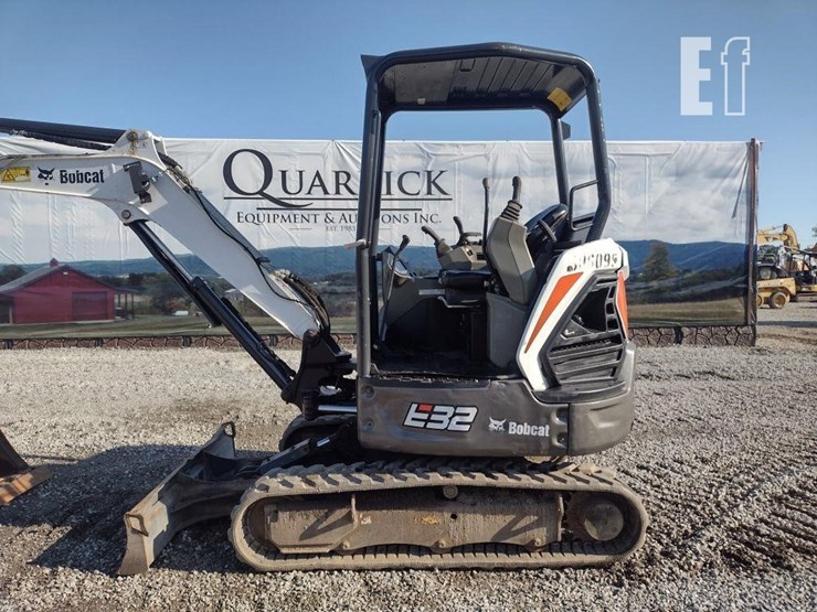 bobcat-e32-image-12