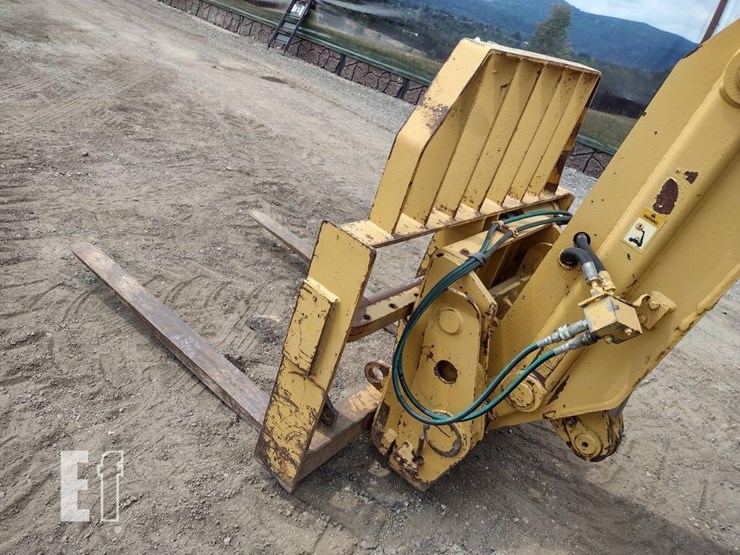 1999-caterpillar-th83-image-17