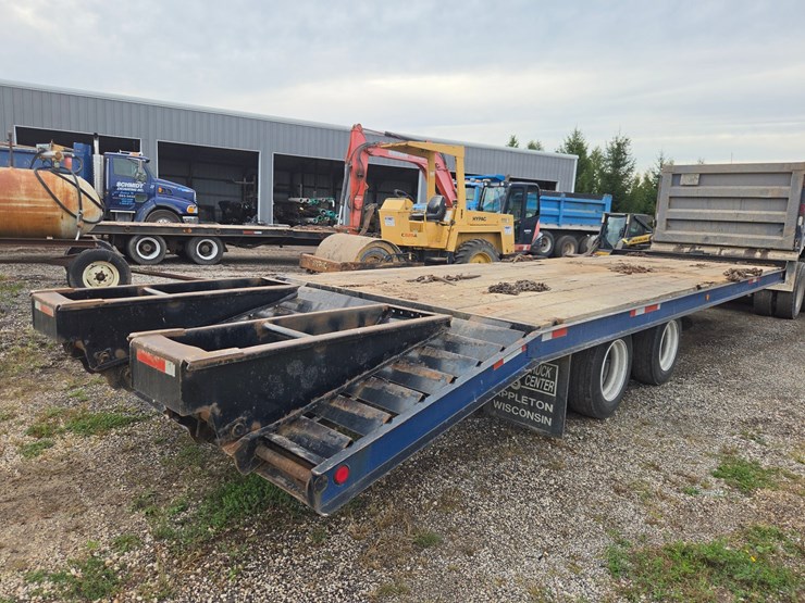 #3269-•-30'-tandem-axle-flatbed-trailer-image-5