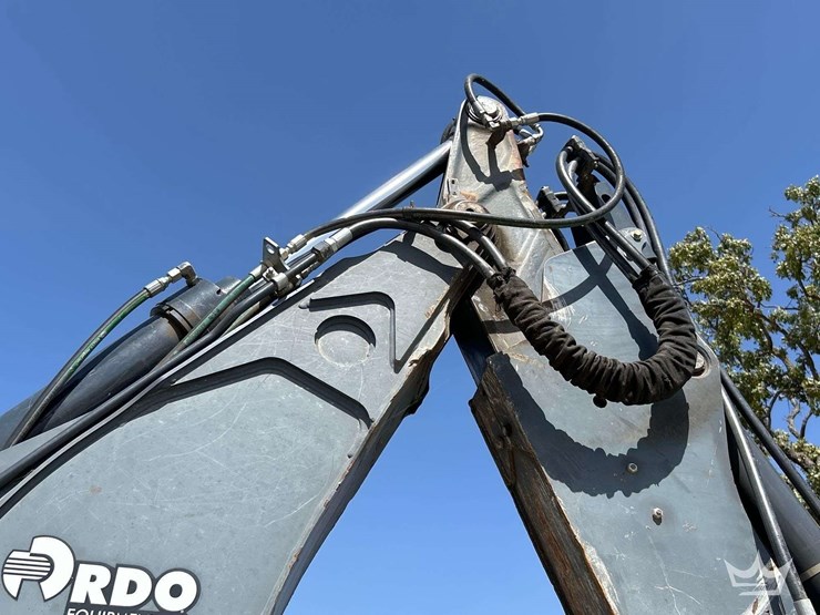 deere-410l-image-28
