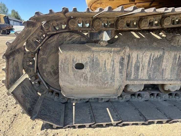 komatsu-pc228us-lc-3e0-image-16