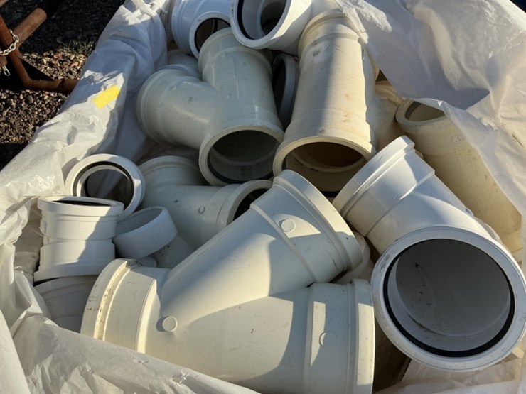 crate-of-asst-pvc-fittings-&-hardware-image-3