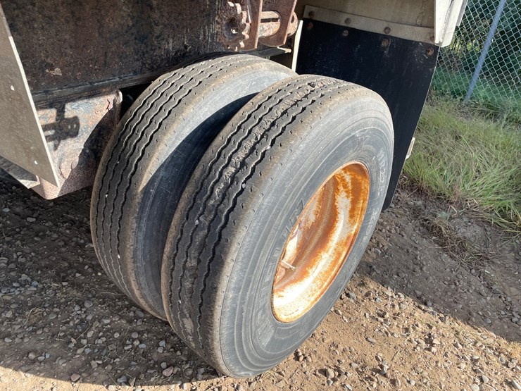#1324-•-flatbed-semi-trailer-**parts-only**-(no-title)-image-14