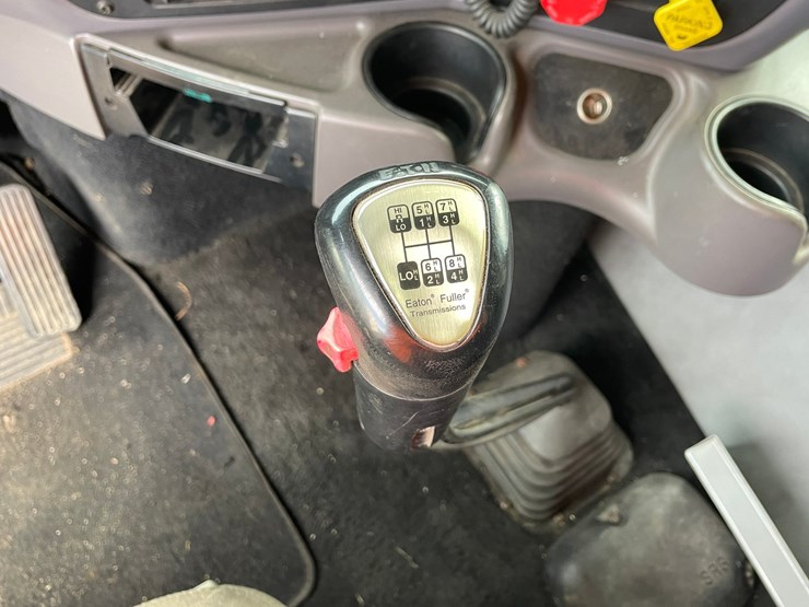 1999-kenworth-t2000-image-31
