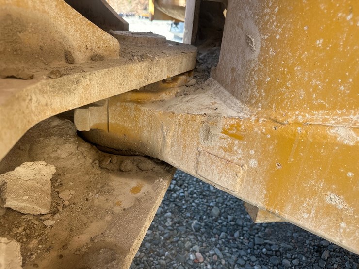 caterpillar-988f-image-46