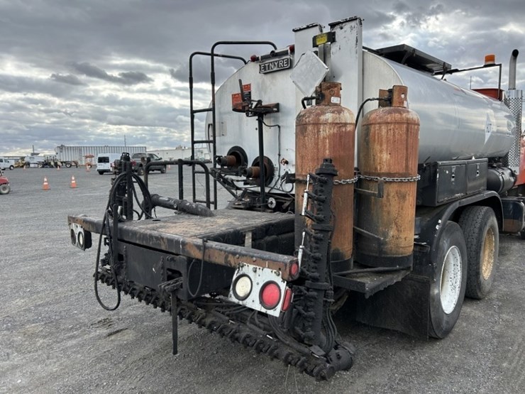 ford-l9000-image-28