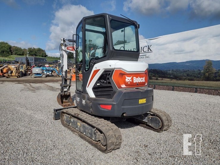 2023-bobcat-e35r2-image-35