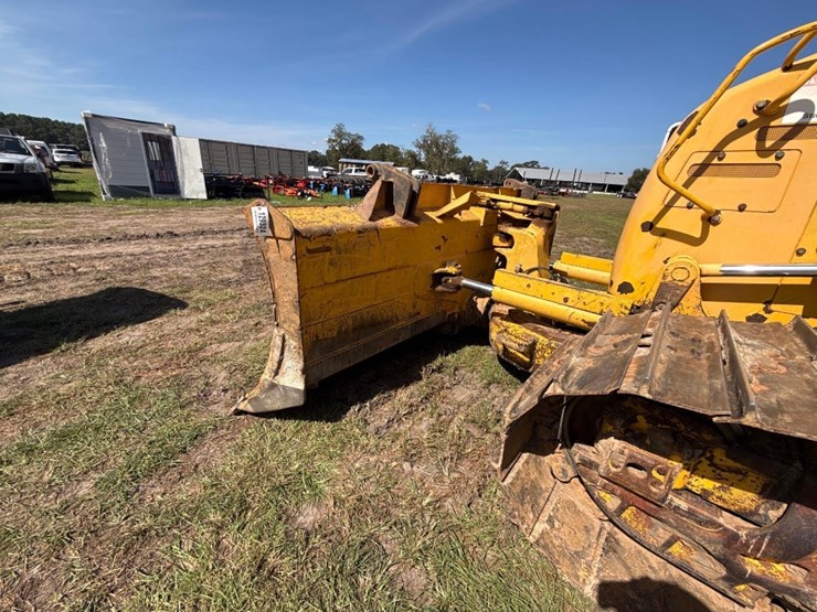 komatsu-d61pxi-image-14
