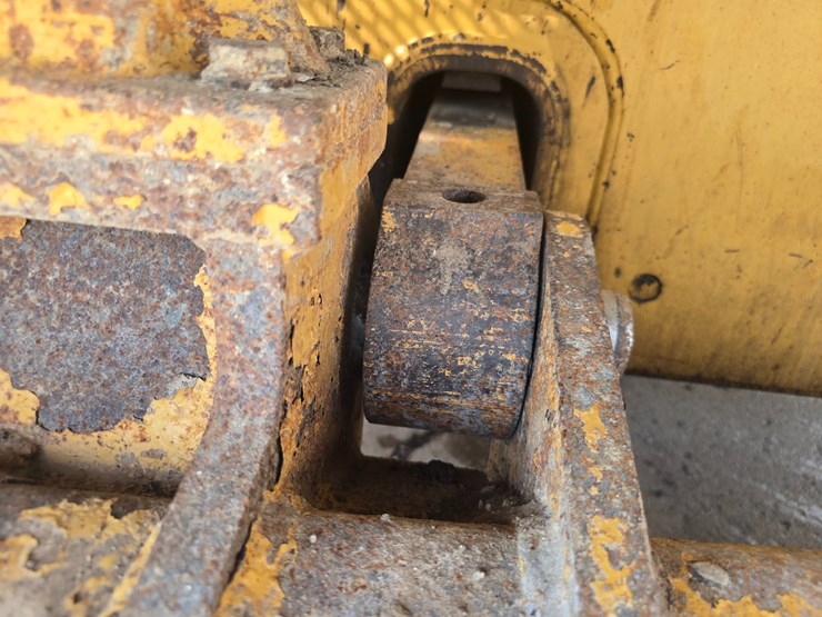2002-caterpillar-d6m-lgp-image-86