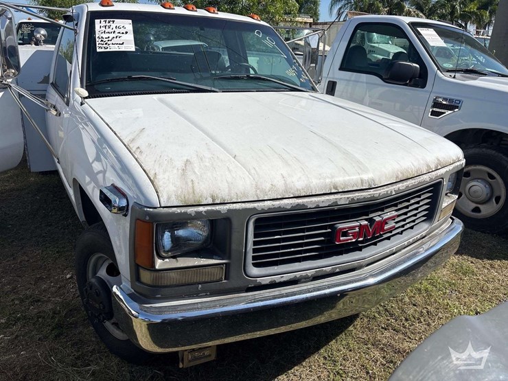 1999-gmc-sierra-3500-image-2