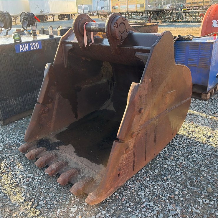 #6726 • Approx. 46" Excavator Bucket
