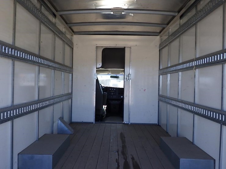 2021-gmc-3500-image-14