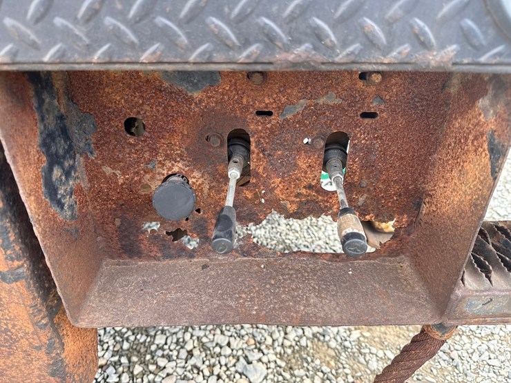 2008-international-durastar-4300-image-37