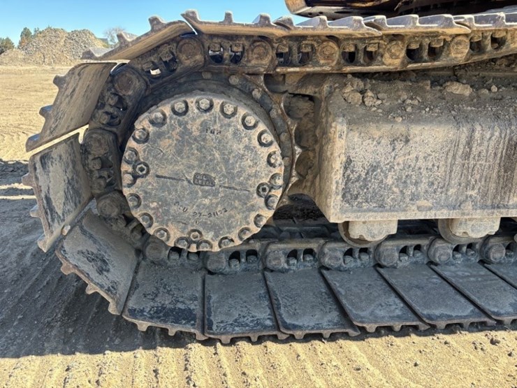 komatsu-pc228us-lc-3e0-image-10