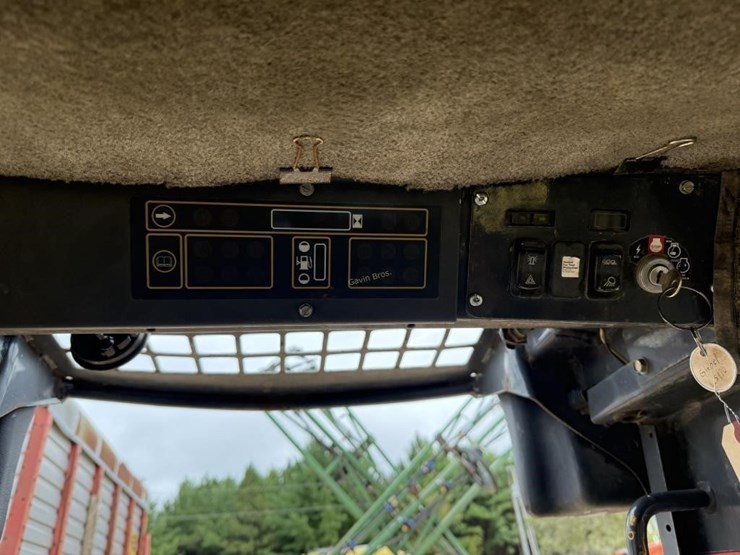 new-holland-ls180-image-7