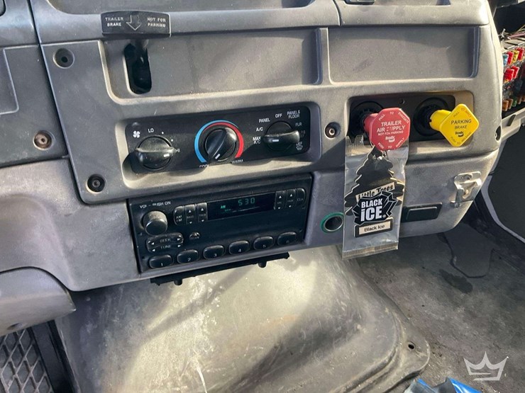 1998-ford-lt8501-image-14