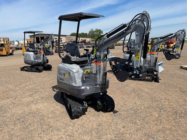 #5517-•-unused-2026-ats-mini-excavator-image-1