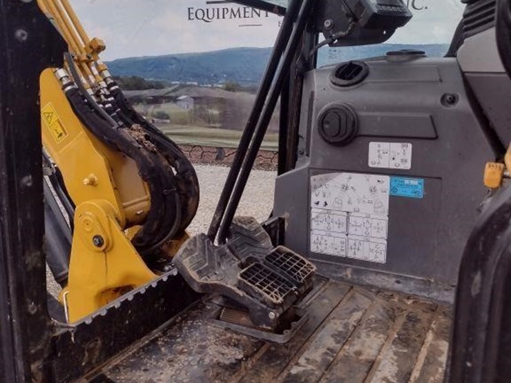 2022-caterpillar-303cr-image-12