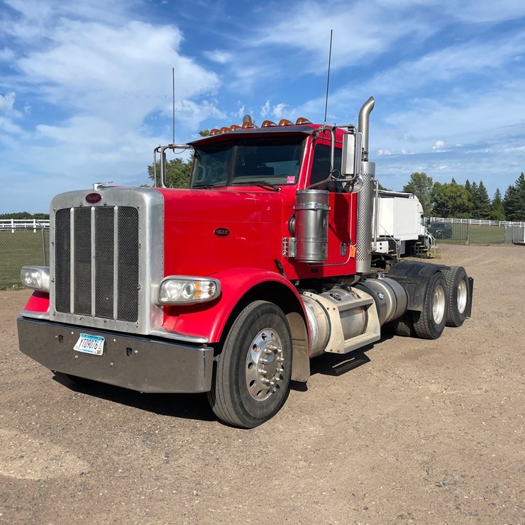2012 PETERBILT 388