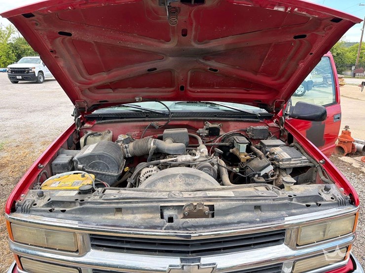 1998-chevrolet-silverado-2500-image-6