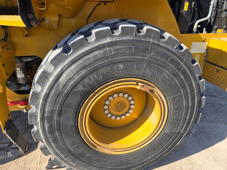2016-caterpillar-930m-image-53