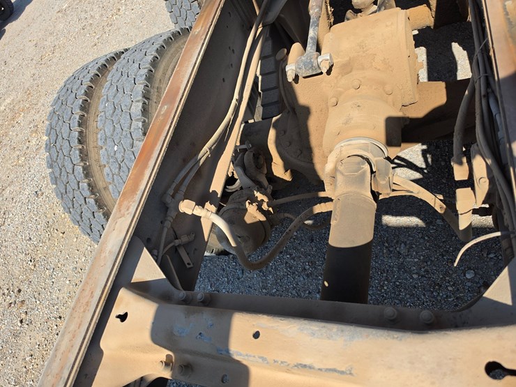 1996-mack-ch600-image-39