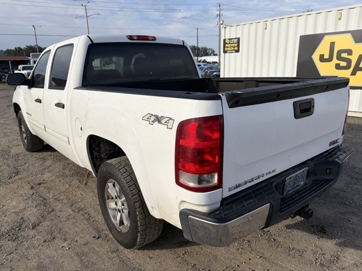 2008-gmc-sierra-1500-sle-4x4-crew-cab-pickup-image-6