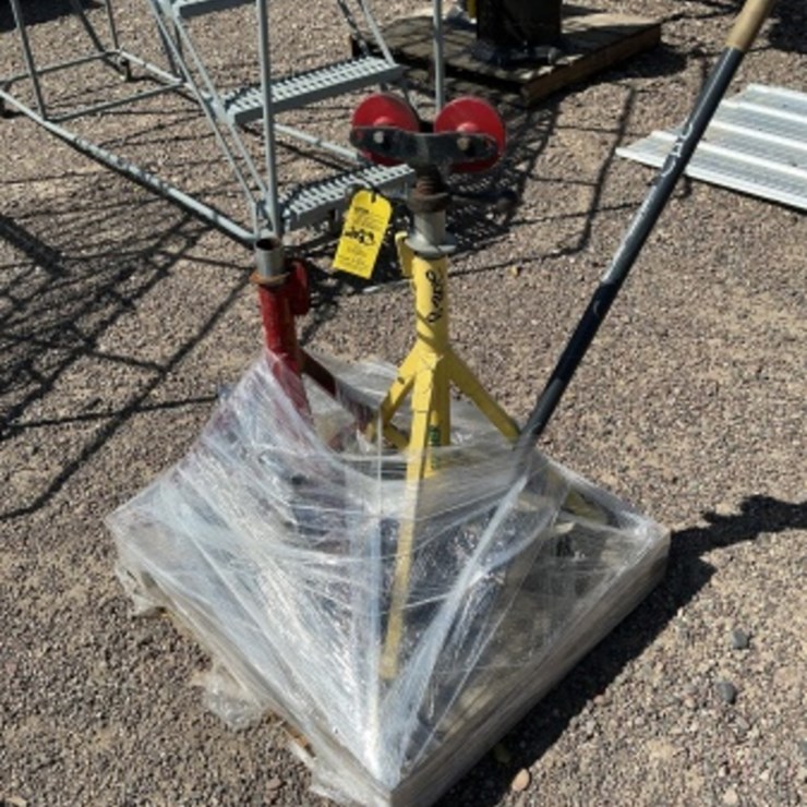 PALLET OF JACK STANDS & COMPACTOR