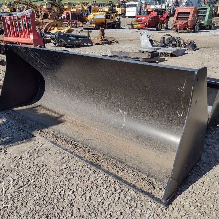 96 INCH WHEEL LOADER BUCKET W/COUPLER