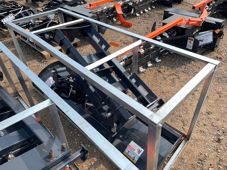 #2080-•-2026-wolverine-skid-steer-dozer-blade-attachment-image-2