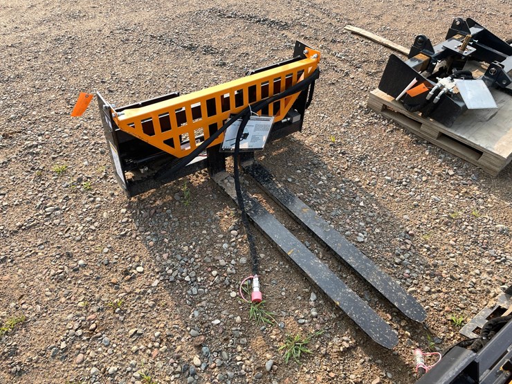 #2015-•-2026-unused-land-honor-heavy-duty-hydraulic-fork-and-frames-image-1