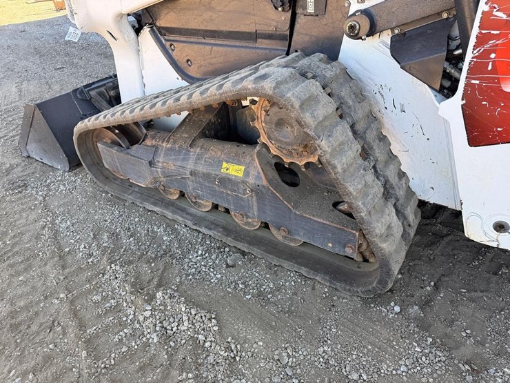 2022-bobcat-t76-image-16