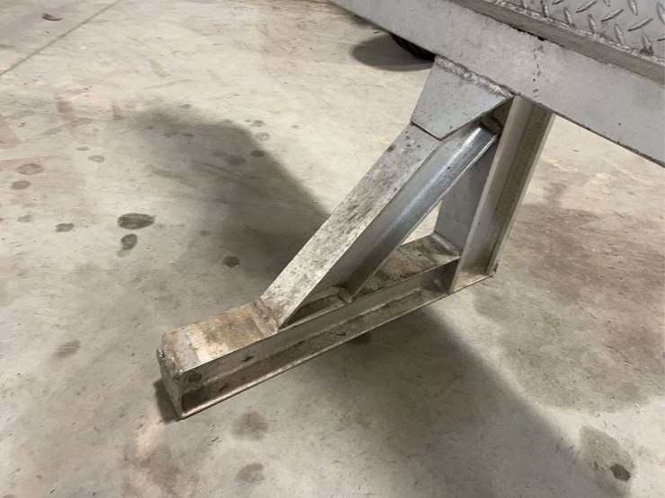 aluminum-semi-headache-rack-image-11