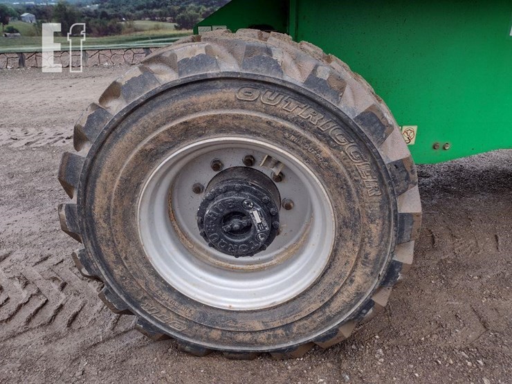 2019-jlg-460sj-image-22