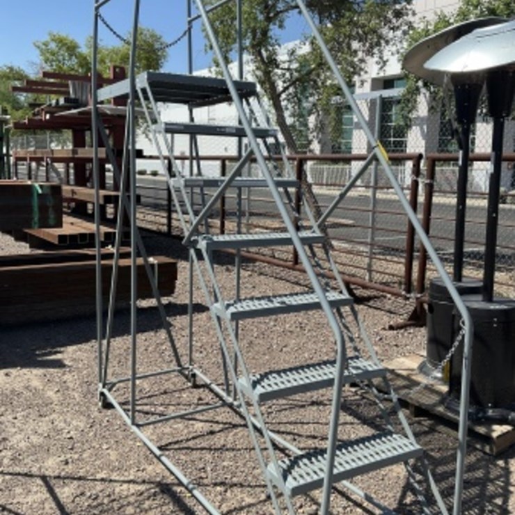 ULINE EASY 50 PORTABLE STAIRS