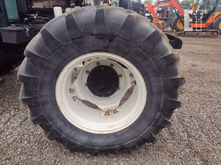 2011-new-holland-t5070-image-26