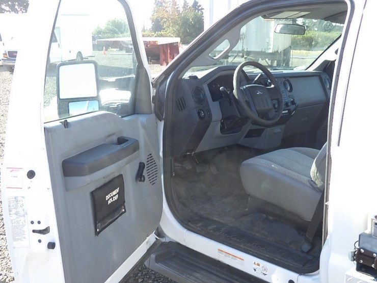 2013-ford-f450-image-60