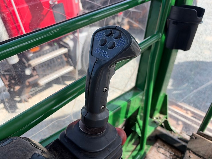 2015-deere-853m-image-38