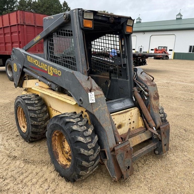 NEW HOLLAND LS180