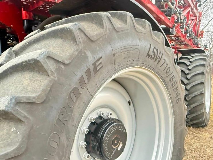 2024-case-ih-trident-5550-image-18