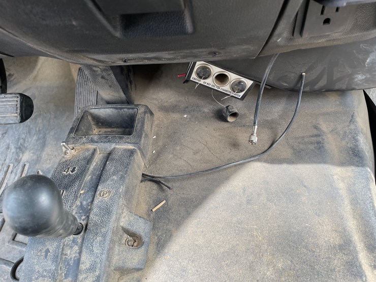 2019-chevrolet-2500-image-46