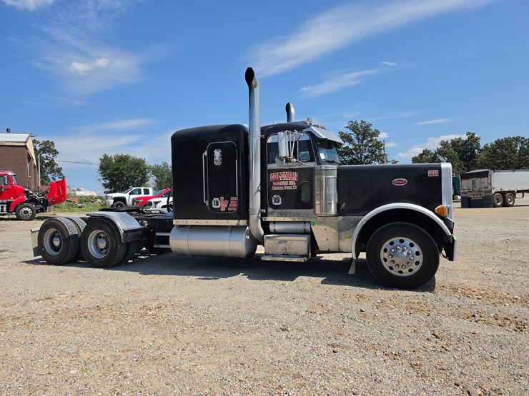 1992-peterbilt-379-image-15
