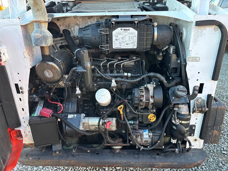 2019-bobcat-t595-image-37