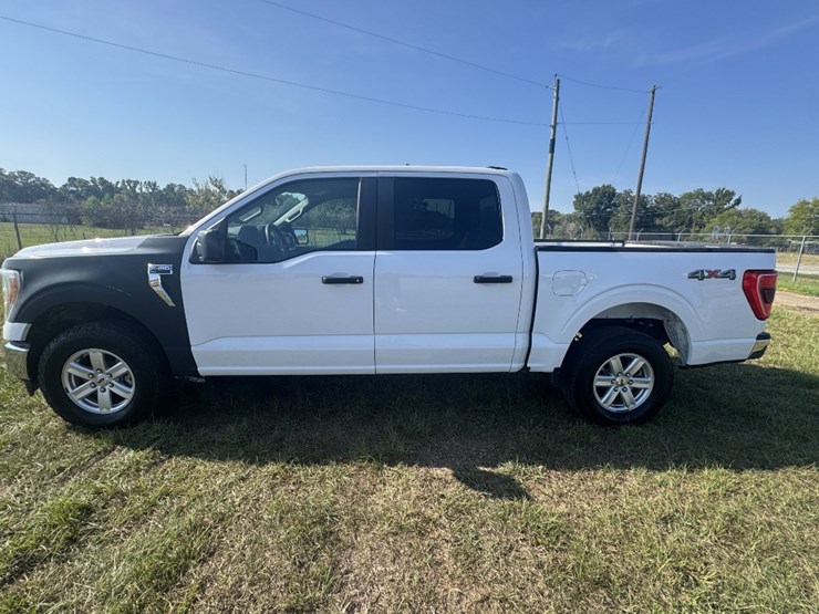 2022-ford-f150-xlt-image-7