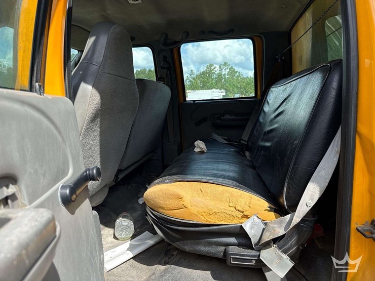2006-ford-f650-image-8