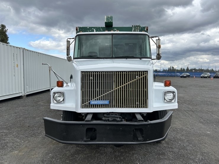 1995-white-gmc-wb-t/a-garbage-truck-image-8